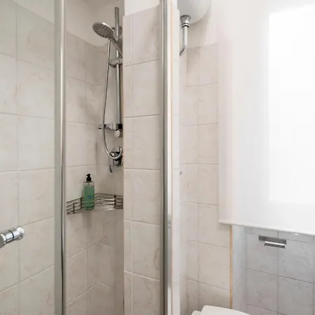White Flat San Lorenzo דירה רומא